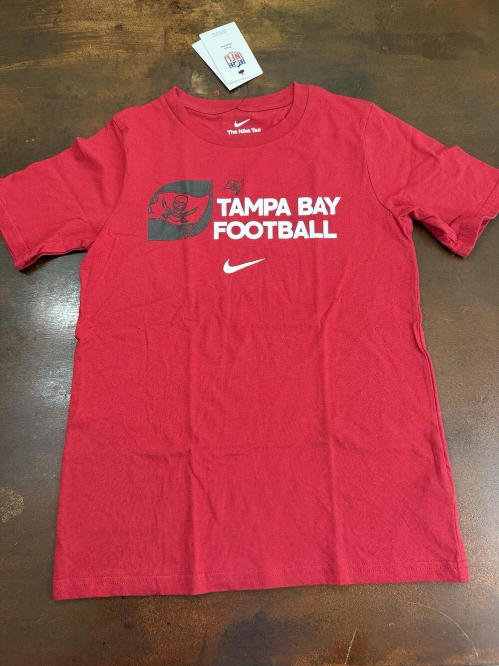 Tampa Bay Buccaneers Football Nike T-Shirt Size Youth Medium 10/12 Game wear NFL